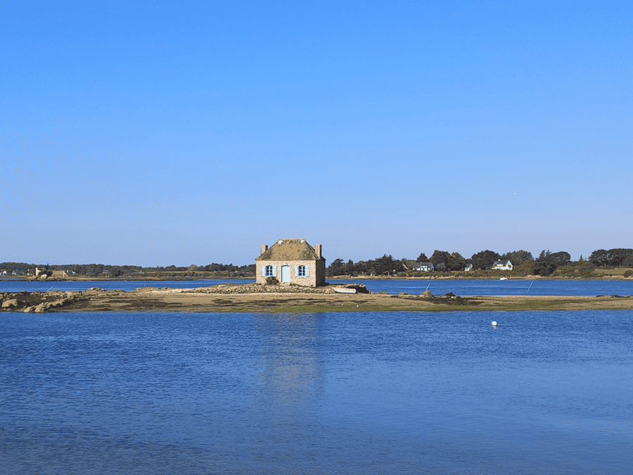 You are currently viewing Saint-Cado : joyau breton incontournable au cœur de la Ria d’Etel