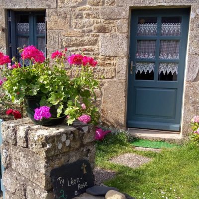 gite en pierre ty leon-rose